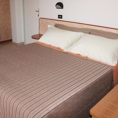 Hotel Verdemare Rimini Szoba fotó